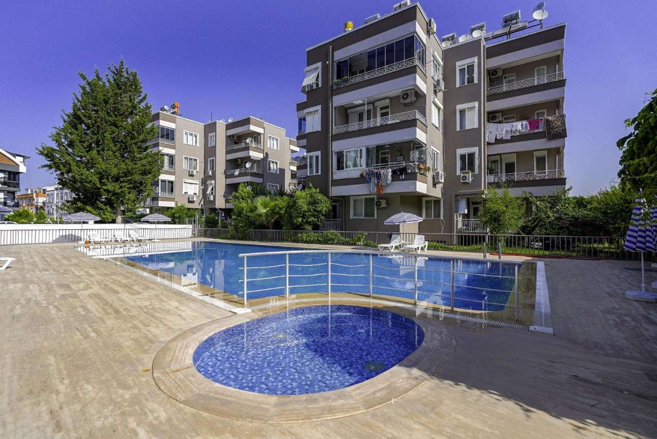 Vibrant Flat With Lovely Balcony In Muratpasa Antalya Kültér fotó